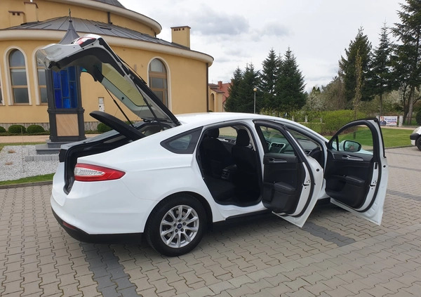 Ford Mondeo cena 49900 przebieg: 164265, rok produkcji 2017 z Rzeszów małe 781